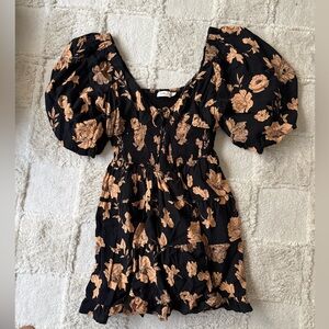 Millibon Black and Tan Floral Dress